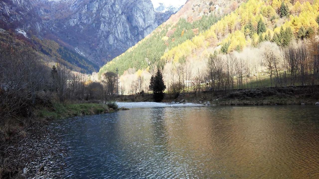 Hotel Ristorante Sasso Remenno Val Masino Exteriör bild