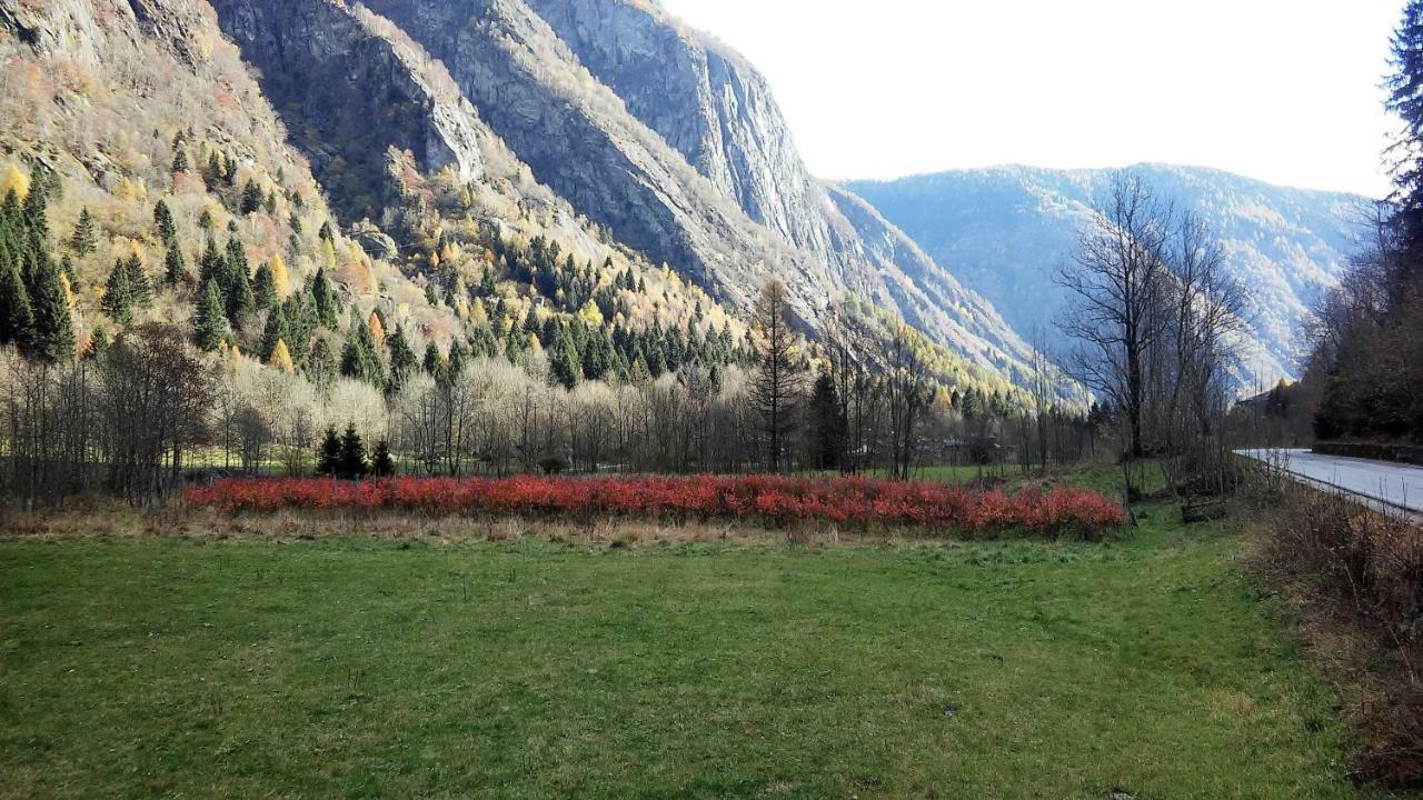 Hotel Ristorante Sasso Remenno Val Masino Exteriör bild