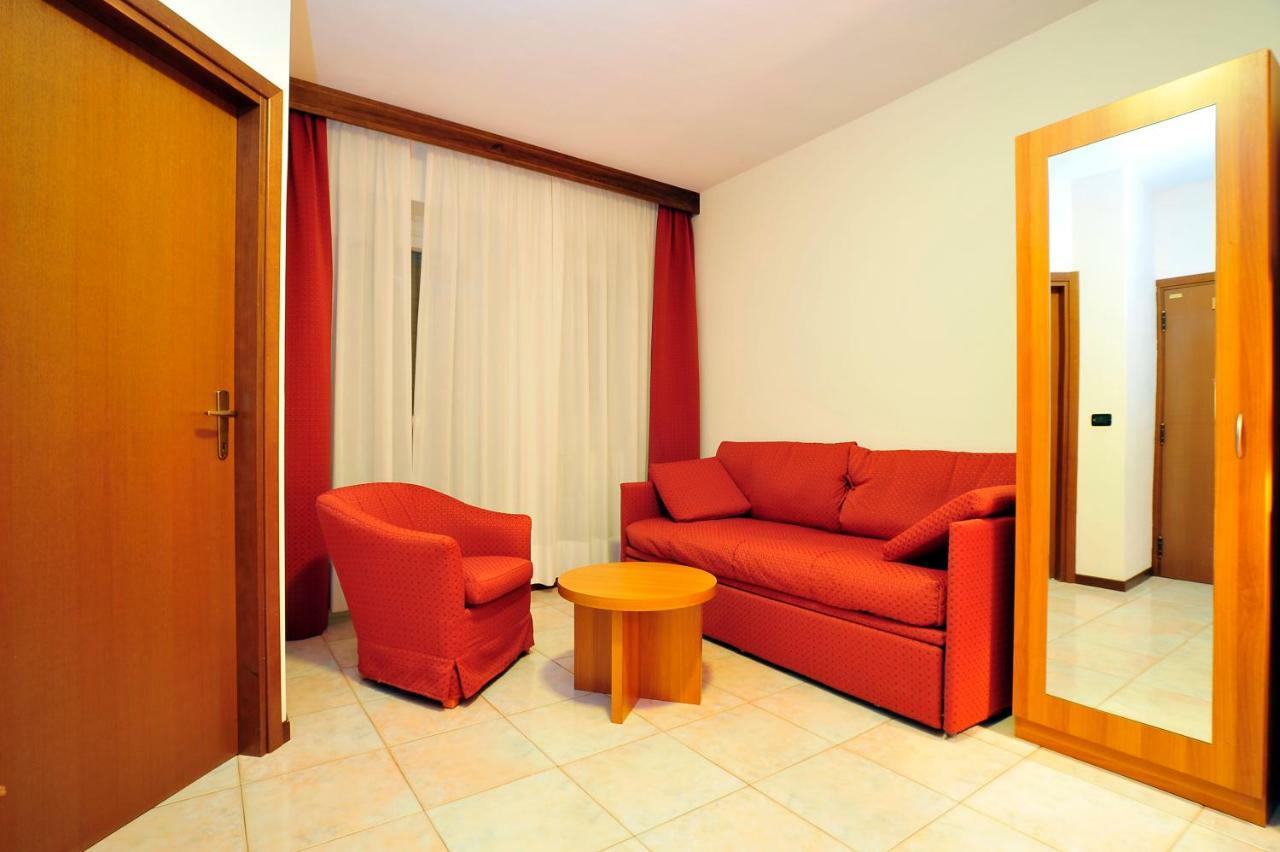 Hotel Ristorante Sasso Remenno Val Masino Exteriör bild