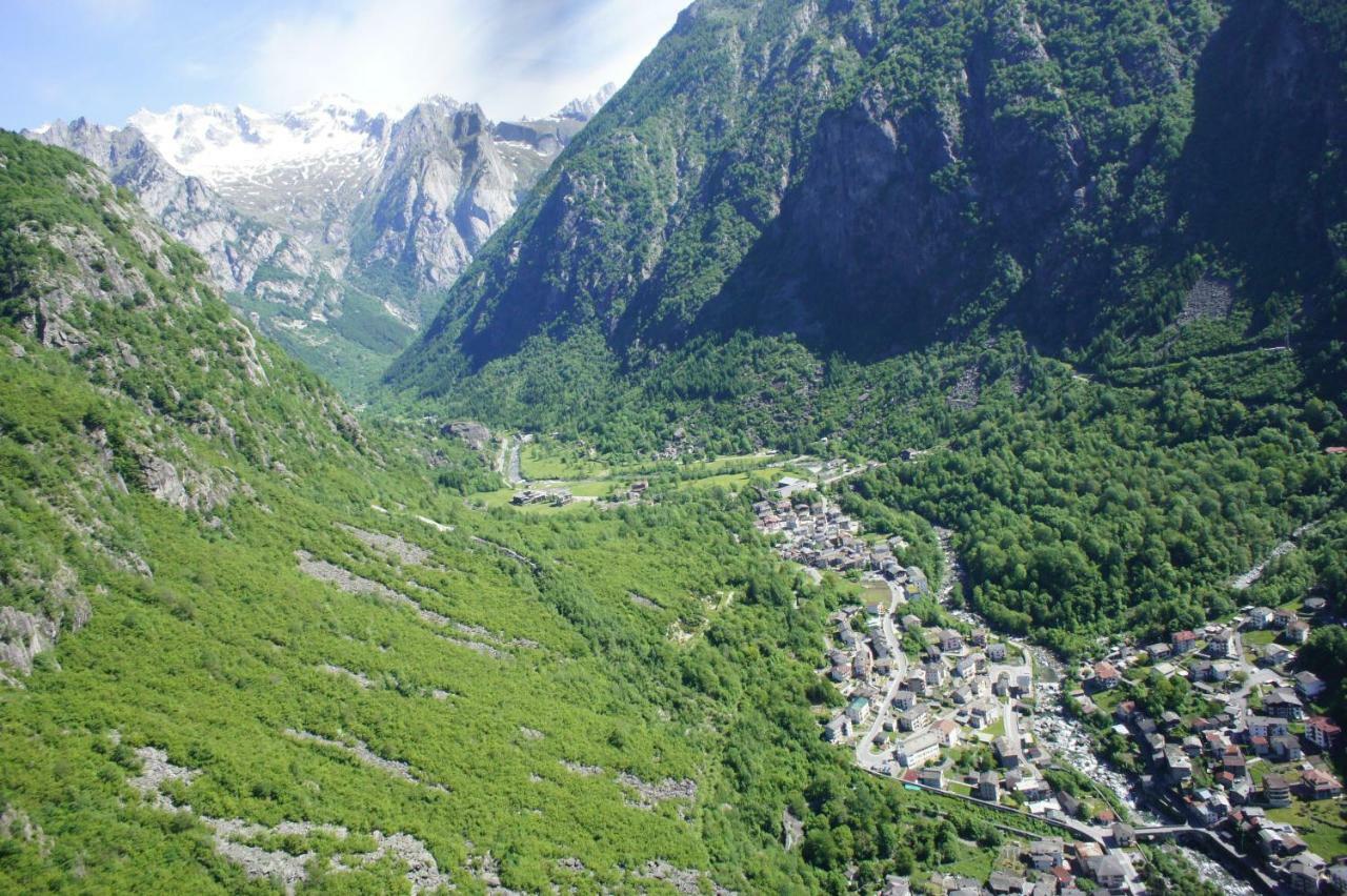 Hotel Ristorante Sasso Remenno Val Masino Exteriör bild